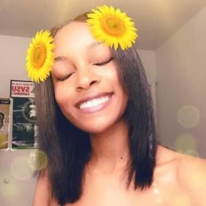 Meet your Posher, Ariana